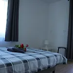 House 3*