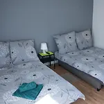 House Vendégház 3*