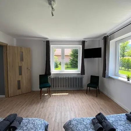 בית הארחה House אוסטראון