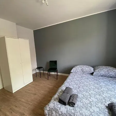 בית הארחה House 3*