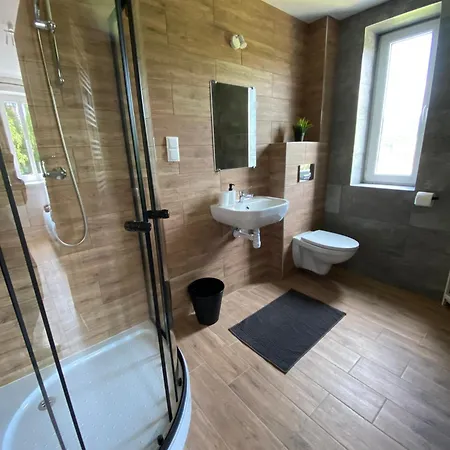 House בית הארחה אוסטראון